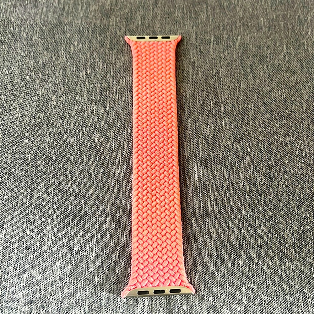 44mm Pink Punch braided solo loop size 6
